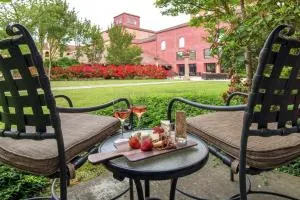 DoubleTree by Hilton Sonoma Wine Country - Occidental