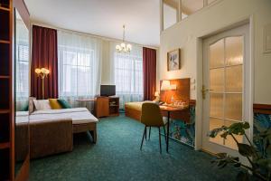Double Room with Extra Bed room in Hotel Arcus