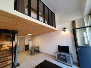 Maisons de vacances APPARTEMENT CENTRE VILLE AU CALME JARDIN et PARKING PUBLIC : photos des chambres