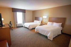 Queen Room with Two Queen Beds - Non-Smoking room in Hampton Inn & Suites Dallas/Frisco North-Fieldhouse USA