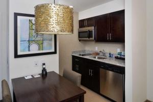 One-Bedroom King Suite - Non-Smoking room in Homewood Suites by Hilton Columbia/Laurel