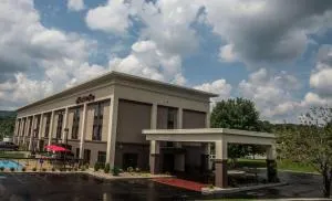Hampton Inn Summersville - Lansing
