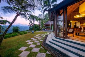Puri Naga Toya Bali -Escape with Style for Families