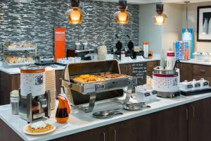 Hampton Inn & Suites - Knoxville Papermill Drive, TN