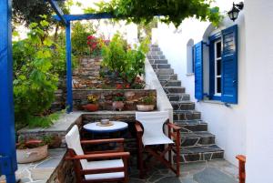 Giaglakis Rooms Sifnos Greece