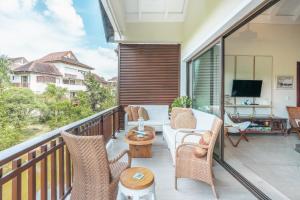 Nearby beach and beach club at Portillo NF