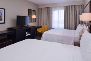 Queen Room with Two Queen Beds - Non-Smoking room in Hampton Inn Pittsburgh - Wexford - Cranberry South