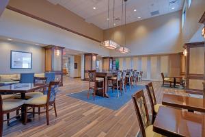 Hampton Inn & Suites Cazenovia, NY