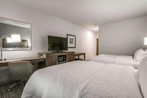 Queen Room with Two Queen Beds - Non-Smoking room in Hampton Inn & Suites Dallas-Central Expy/North Park Area