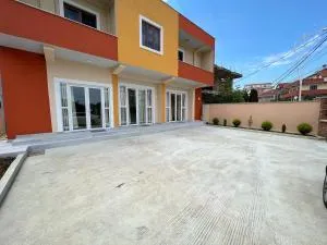 Ledio guest house - Starovë