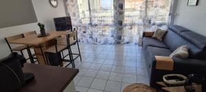 Charmant Studio climatisé Vue mer à 100m plage du Môle