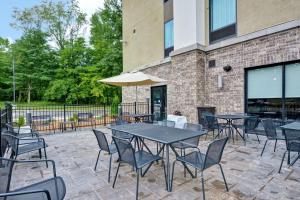 Hampton Inn Suites Ashland, Ohio
