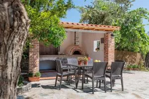 Eleonora's - Pefkias