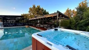 Комплекс язовир Валтата Komplex yazovir VALTATA - Dvorište