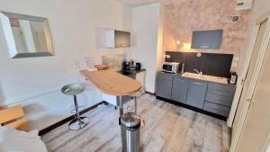 Appart'hotels Appart hotel Roanne hyper centre ville : photos des chambres