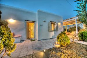 Cymothoe Villas Paros Greece