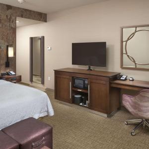 Executive King Room - Non-Smoking room in Hampton Inn & Suites Murrieta