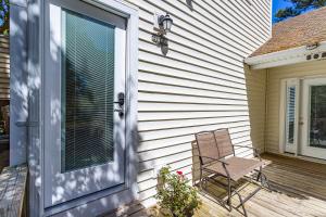 Sea Cave, OBX gem, private studio, couples nest!