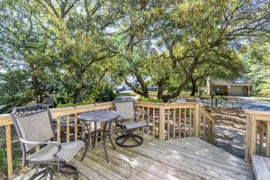 Sea Cave, OBX gem, private studio, couples nest!