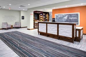 Hampton Inn Suites Flagstaff East