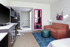 King Studio Suite - Non-Smoking room in Home2 Suites By Hilton Louisville Airport Expo Center