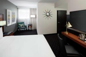 Doubletree By Hilton Montreal Airport
