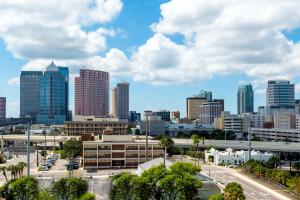 King Room with City View room in Hampton Inn Tampa Downtown Channel District