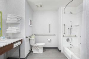 King Room - Mobility Access/Non-Smoking room in Hampton Inn Simpsonville