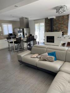 Villa 8 personnes piscine terrain de boules