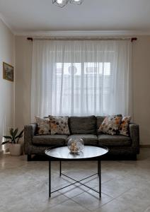 Summer Breeze Apartment G13, Lalzi Bay, Lura 1