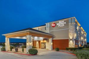 Best Western Plus Longhorn Inn & Suites