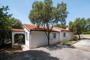 Apartments with a parking space Mandre, Pag - 16836 