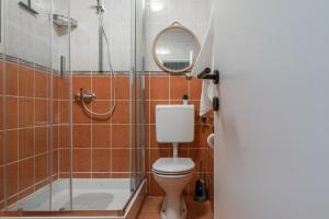 Apartments by the sea Vir - 21555