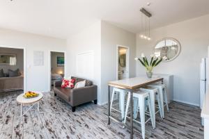 Oneroa Central - Coast & Country