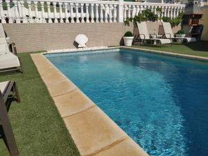 VV VALDECONCHA, piscina climatizada privada y vistas al mar
