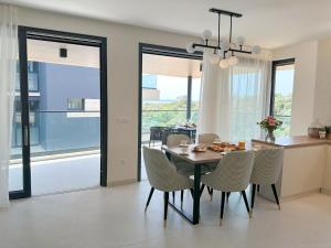 Luxury Apartment Emerald 