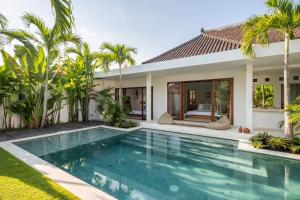 Blue Door Villa, Central Canggu