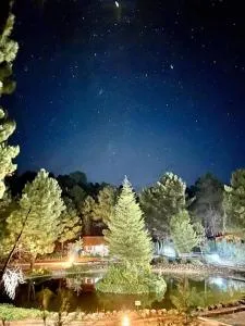 La cabaña del lago en ZAFIRO LAGUNAZO Parque Natural del Río Mundo - Venta de Mendoza