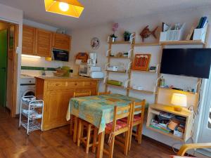 Appartements Appartement cosy au coeur d'Autrans, 100m des pistes, balcon, 28m², 4 pers, bien equipe, 2 etoiles - FR-1-737-36 : photos des chambres