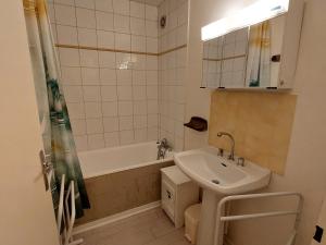 Appartement 6 pers, balcon sud, prox pistes ski fond - FR-1-737-49