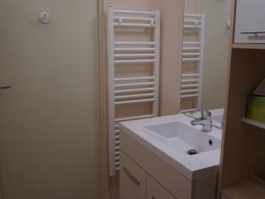 Appartements Appartement Meaudre, 2 pieces, 4 personnes - FR-1-737-6 : photos des chambres