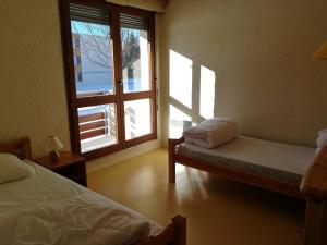 Appartement 6 pers, balcon, animaux admis, proche ski - FR-1-737-35