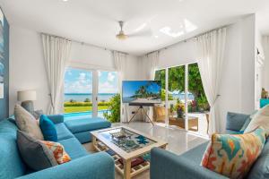 Beachfront 3 Bedroom Villa