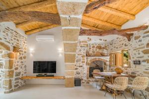 Boutique Cretan house in Old Malia with Jacuzzi