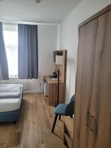 Large Single Room room in Hotel Haus Borkum