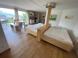 Loft in Gaal by Ski Slopes & Hiking Trails