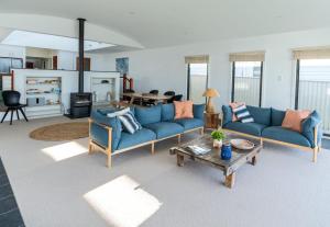 Absolute waterfront beach house
