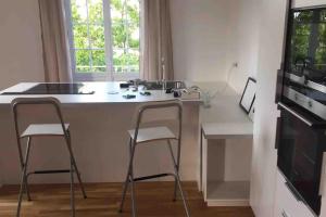 bel appartement proche centre parking gratuit