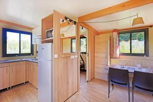 Campings Huttopia Beaulieu sur Dordogne : photos des chambres
