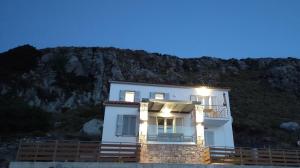Theasis Limnos-two bedroom suite